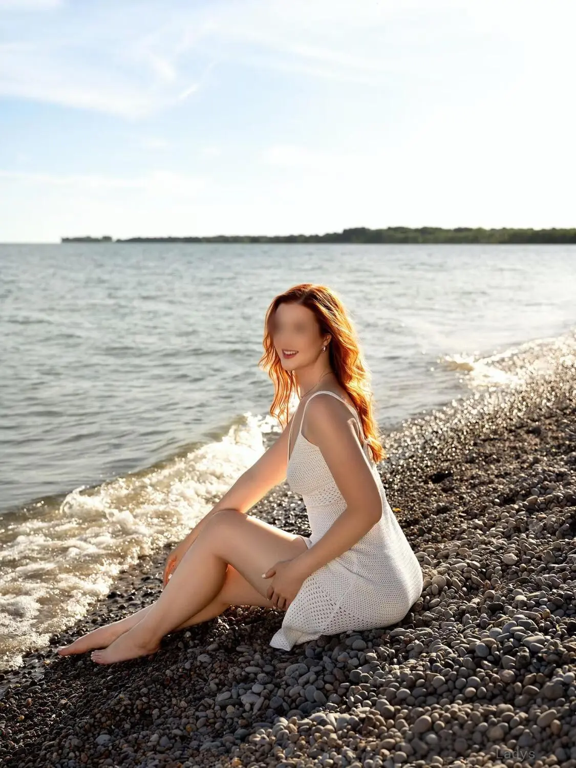 Ivy Everly, 25 years beautiful nude Vancouver escorts girl, height 170 sm, Weight 53 kg