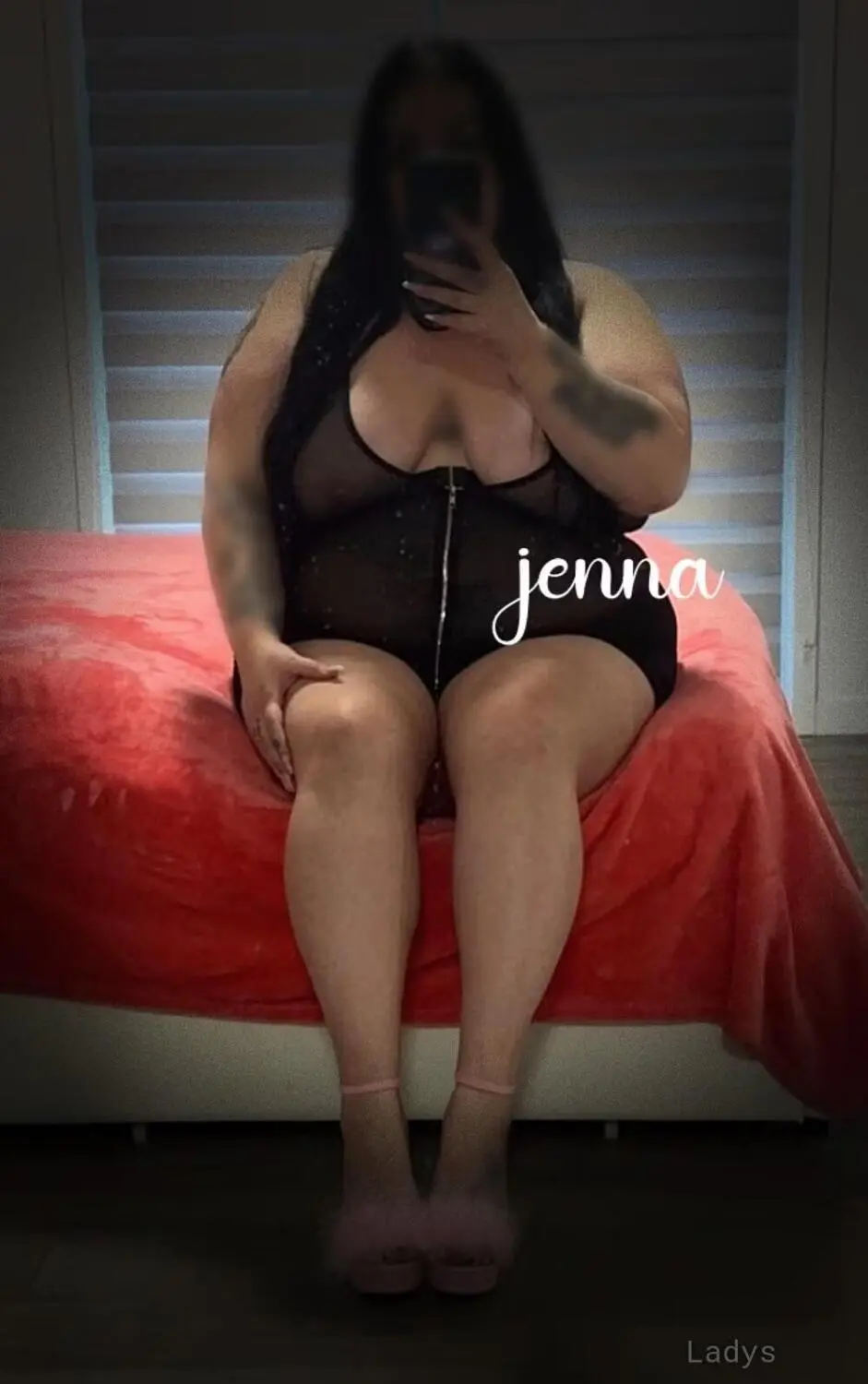 Jenna Jayde, 25 years beautiful nude Vancouver escorts girl, height 162 sm, Weight 100 kg