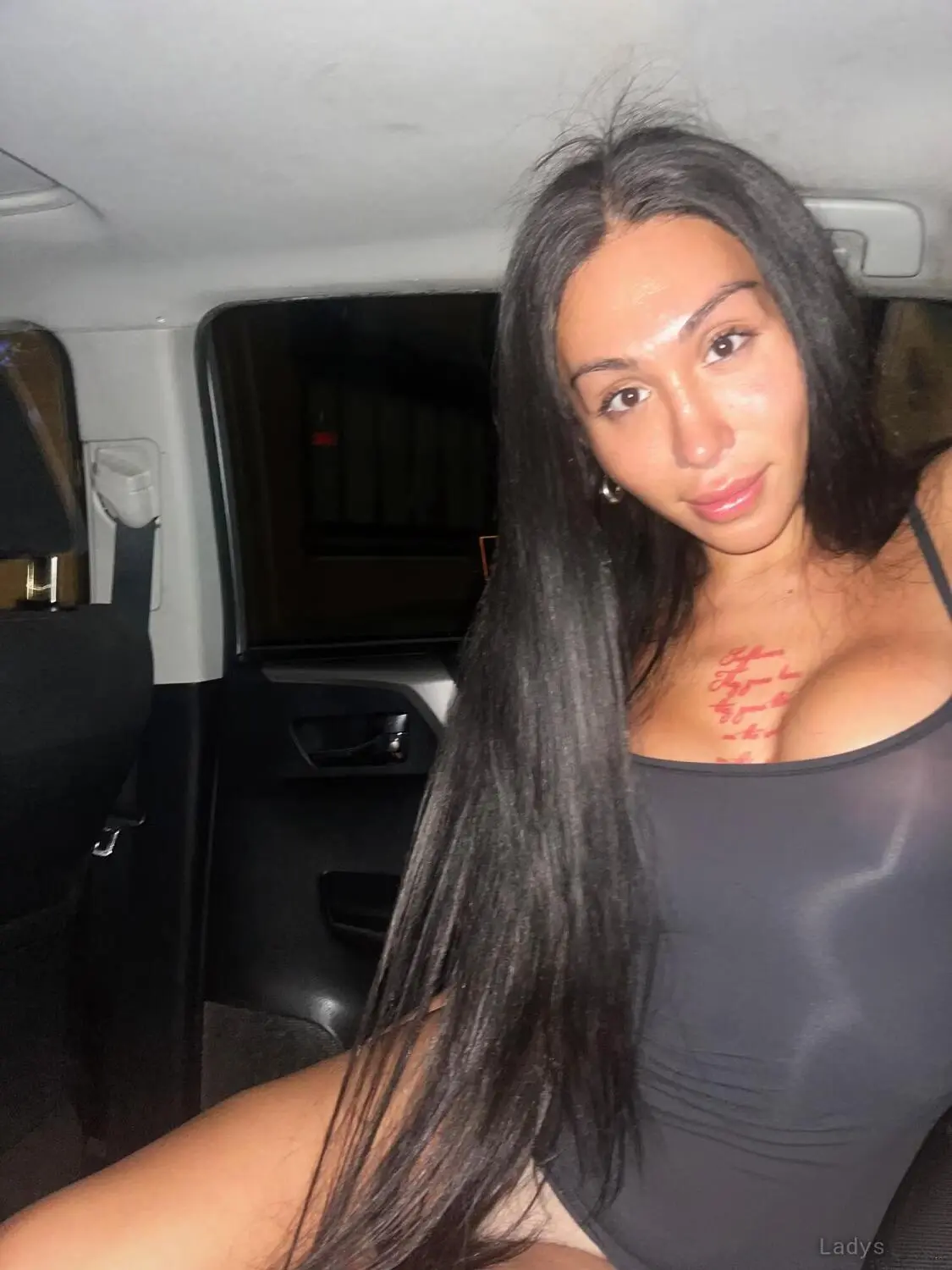 Maria Bella, 20 years beautiful nude Vancouver escorts girl, height 177 sm, Weight 55 kg