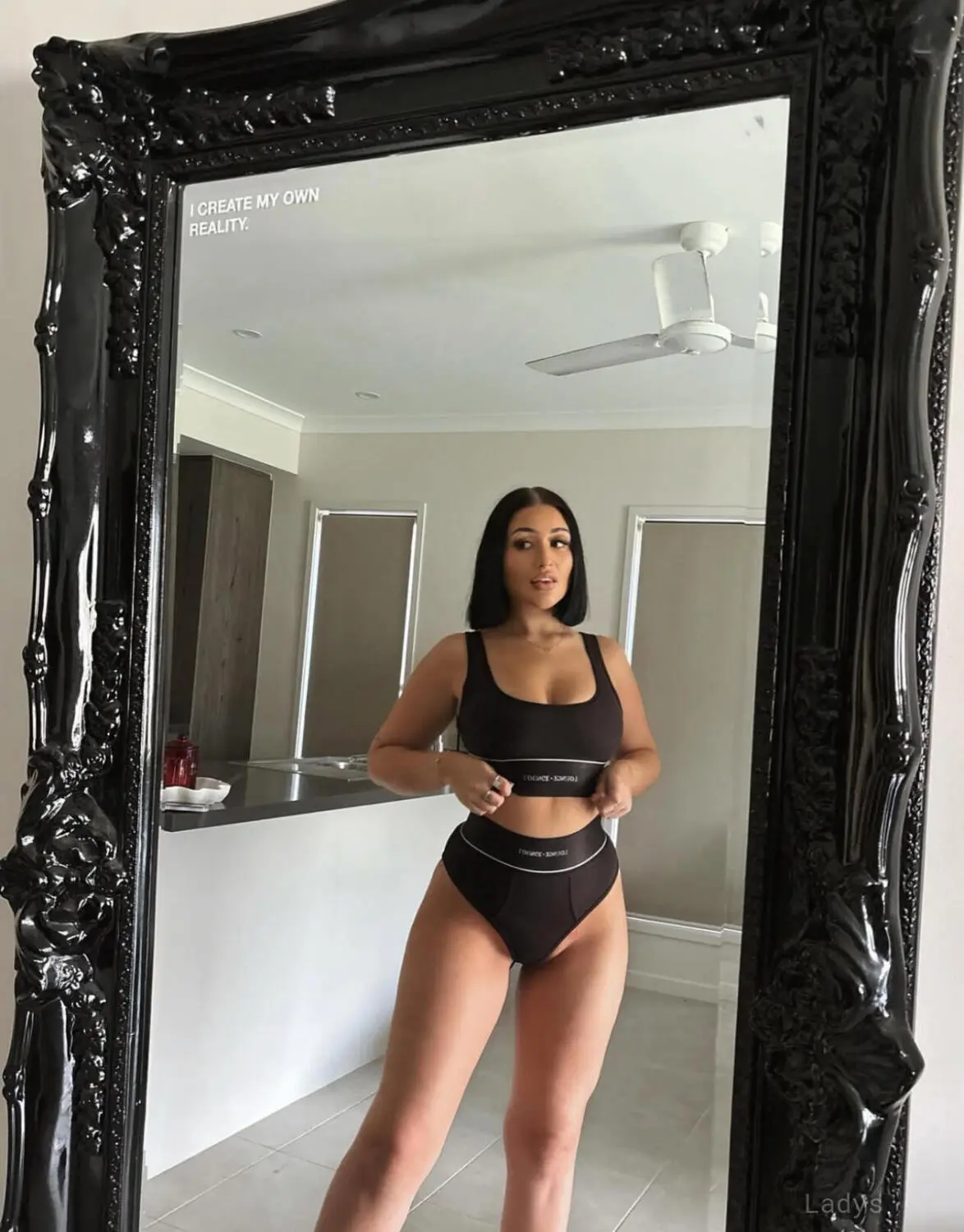 New in town ready to ease and satisfy u, 23 years beautiful nude Vancouver escorts girl, height 170 sm, Weight 57 kg