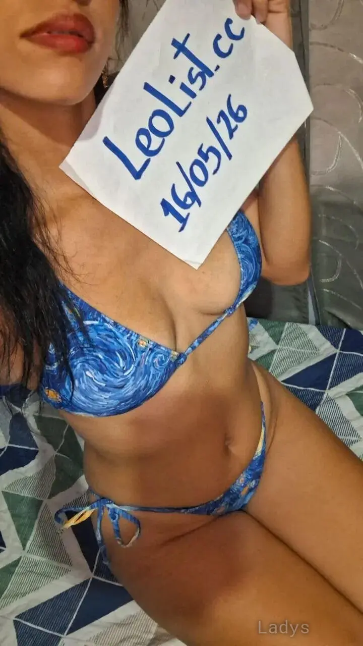 Sandre Lee, 24 years beautiful nude Vancouver escorts girl, height 168 sm, Weight 62 kg