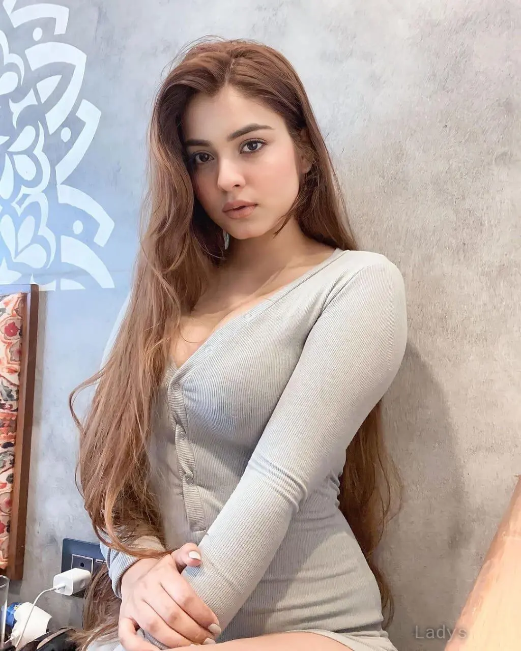 Anika, 21 years beautiful nude Vapi escorts girl, height 154 sm, Weight  kg
