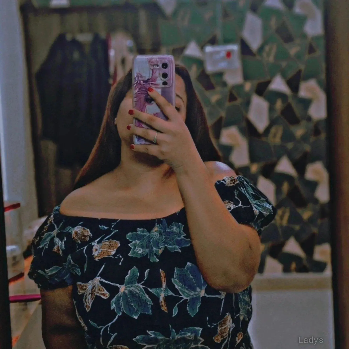 Sharma, 23 years beautiful nude Varanasi escorts girl, height 153 sm, Weight kg