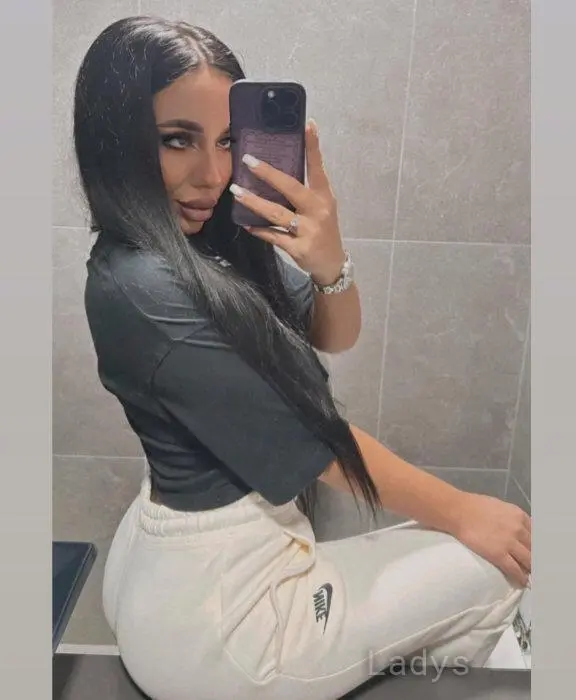 Izabela, 27 years beautiful nude Varna escorts girl, height 168 sm, Weight 52 kg