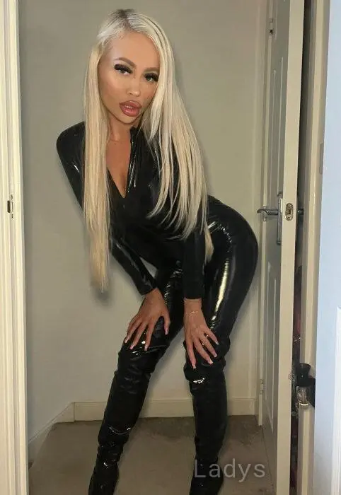 Kamelia, 22 years beautiful nude Varna escorts girl, height 165 sm, Weight 48 kg