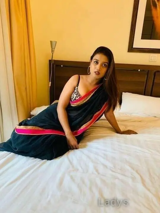 Radhika, 25 years beautiful nude Vellore escorts girl, height 170 sm, Weight  kg