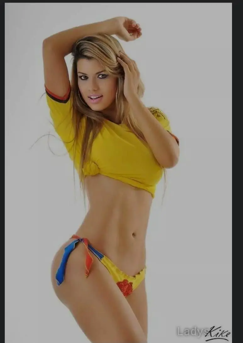COLOMBIAN, 26 years beautiful nude Ventura escorts girl, height 164 sm, Weight 72 kg