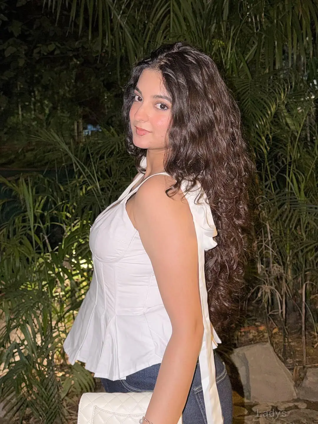 Chhitra, years old Vijayawada escort girl with big tits, height sm, Weight kg
