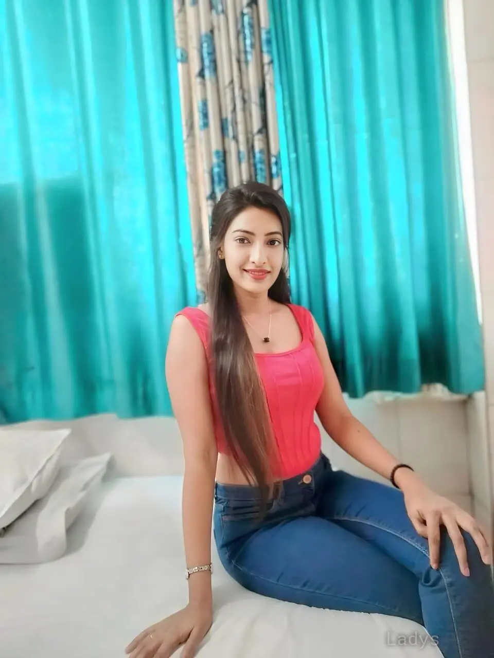 Aarti, 22 years beautiful nude Vijayawada escorts girl, height 154 sm, Weight kg
