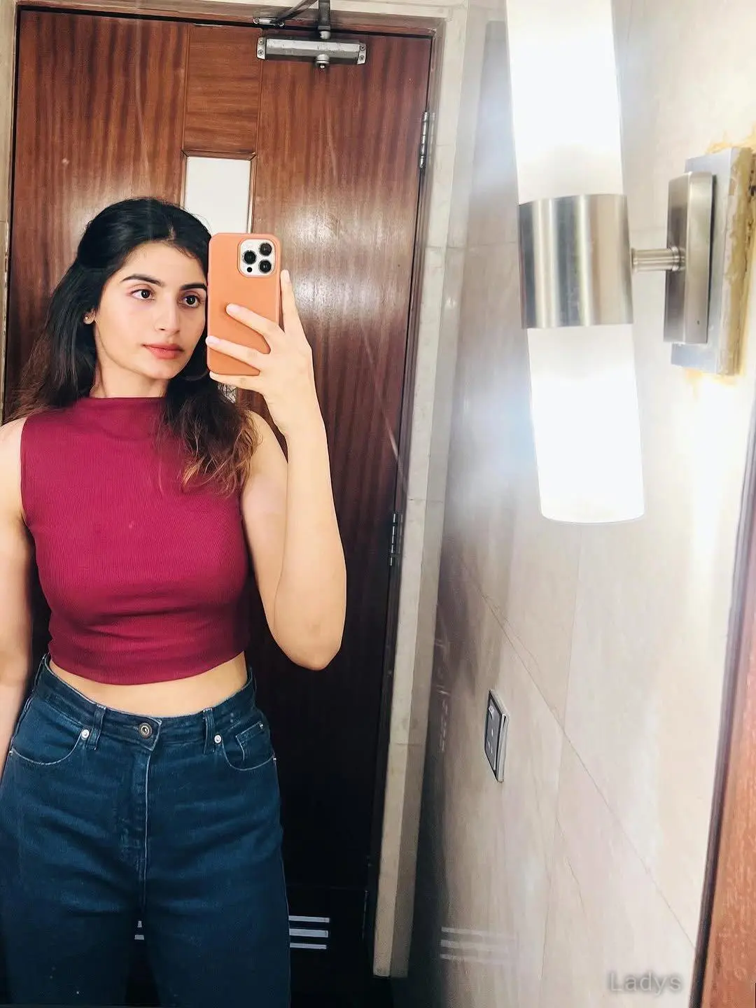 Ishita, 23 years beautiful nude Vijayawada escorts girl, height 153 sm, Weight kg
