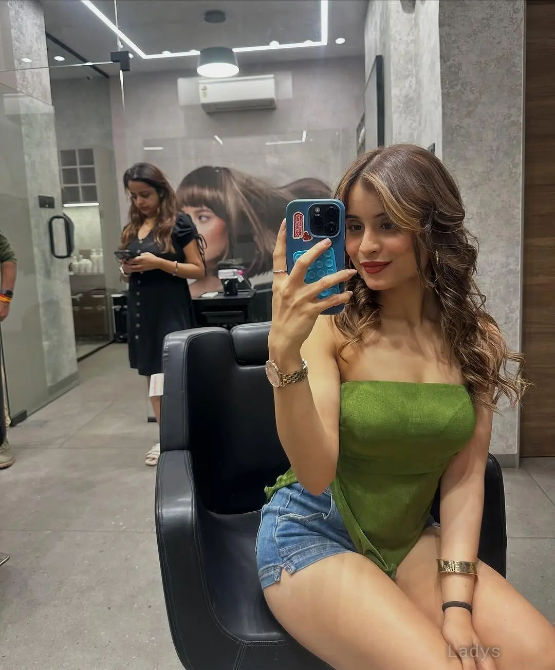 Kriti, 26 years beautiful nude Vijayawada escorts girl, height 154 sm, Weight  kg