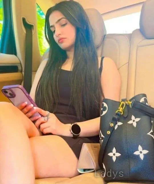 Nityaa, 22 years beautiful nude Vijayawada escorts girl, height 169 sm, Weight  kg