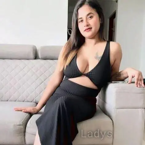 Priya Sharma, 25 years beautiful nude Vijayawada escorts girl, height 170 sm, Weight kg