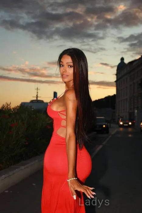 Valentina, 23 years beautiful nude Vilnius escorts girl, height 169 sm, Weight 59 kg