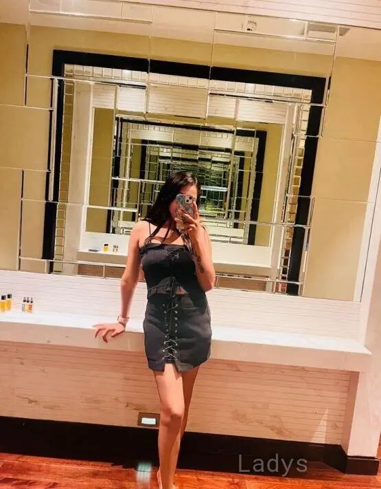Diana, 23 years old Visakhapatnam escort girl with big tits, height 161 sm, Weight  kg