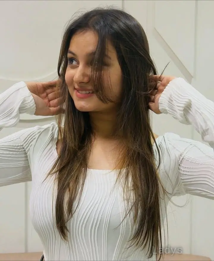 Kirti,  years old Visakhapatnam escort girl with big tits, height  sm, Weight  kg