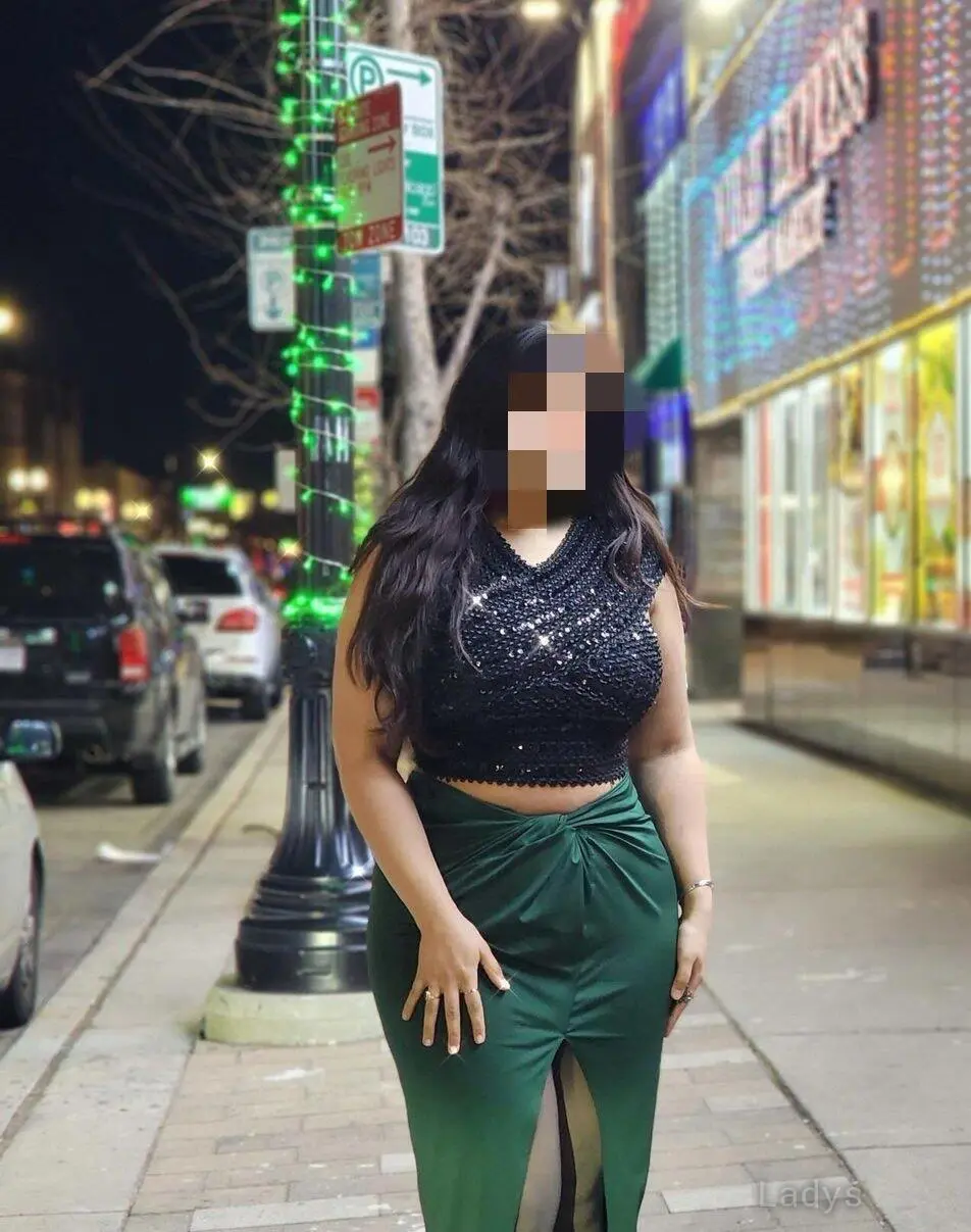 Luna, 29 years old Visakhapatnam escort girl with big tits, height 158 sm, Weight  kg
