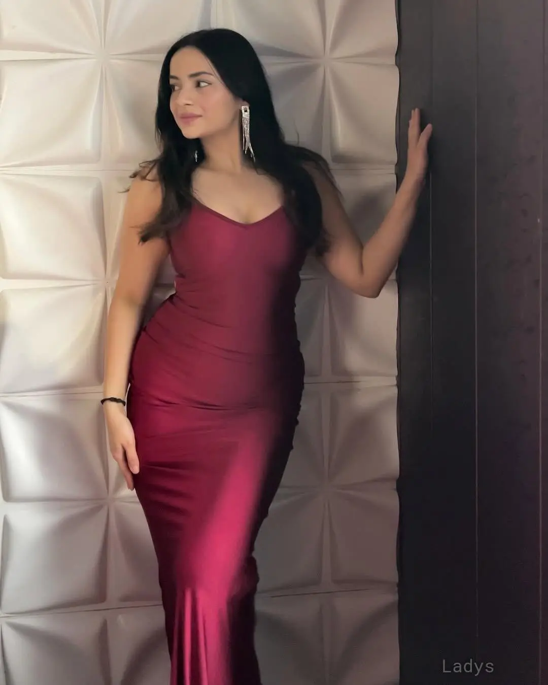 Nancy, 23 years old Visakhapatnam escort girl with big tits, height 154 sm, Weight  kg