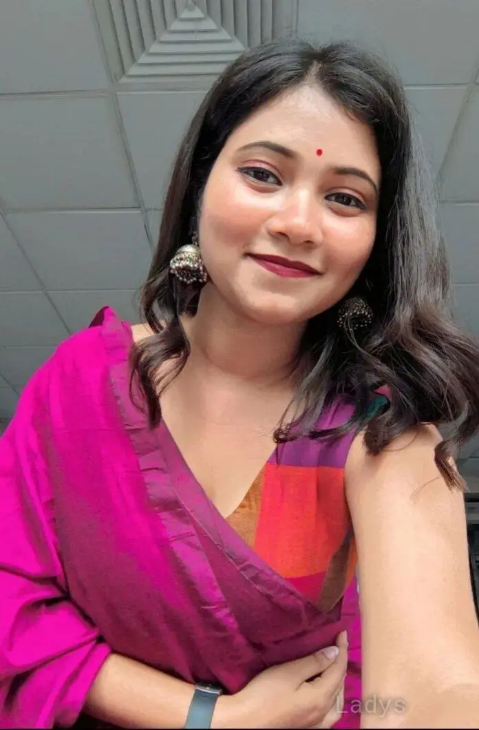 Pamela, 22 years old Visakhapatnam escort girl with big tits, height 154 sm, Weight  kg