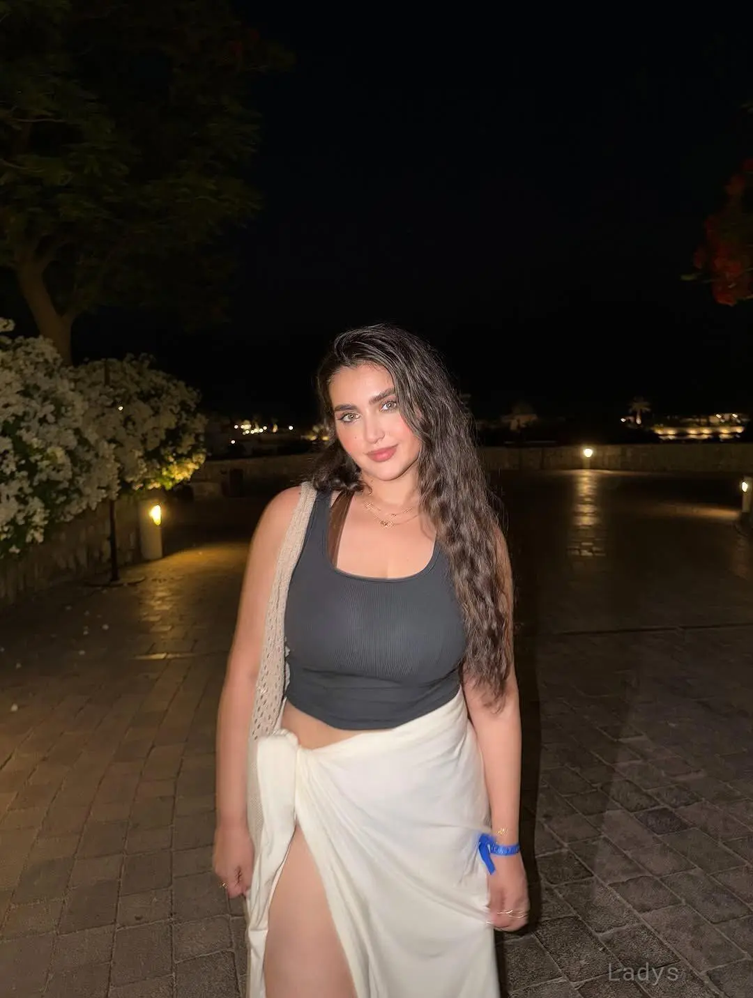 Tanu, years old Visakhapatnam escort girl with big tits, height sm, Weight kg