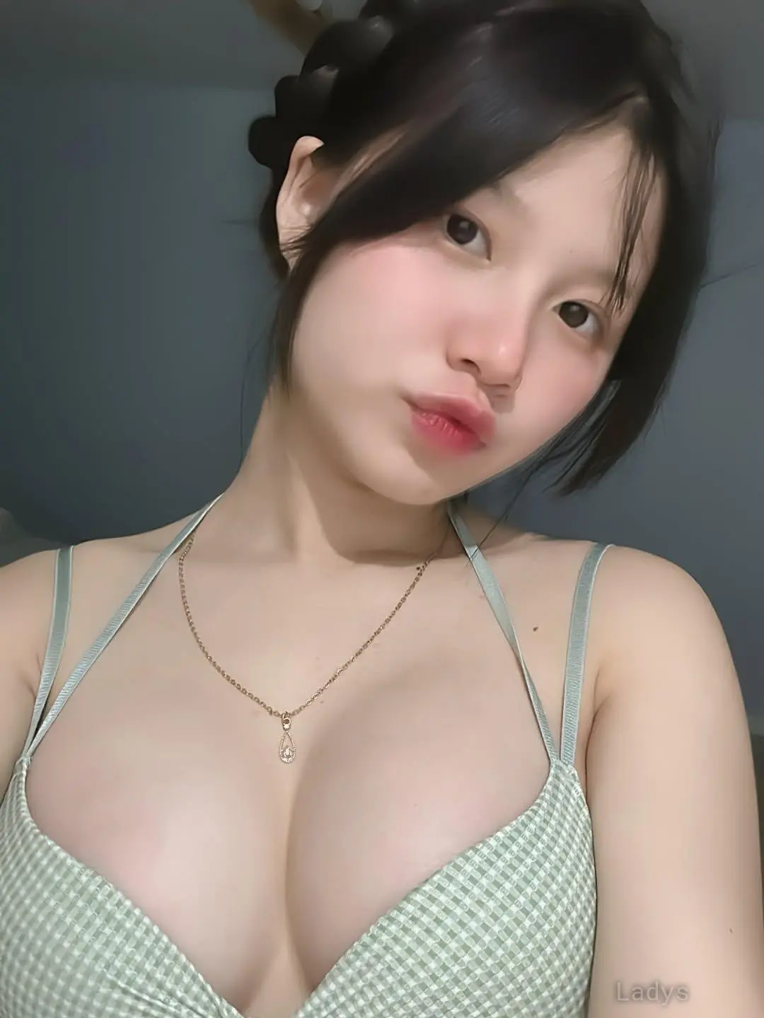 Elliana, 22 years beautiful nude Visakhapatnam escorts girl, height 163 sm, Weight kg