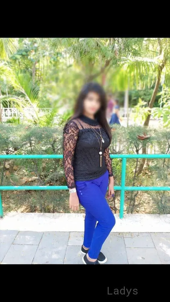 Maya, 22 years beautiful nude Visakhapatnam escorts girl, height 160 sm, Weight  kg