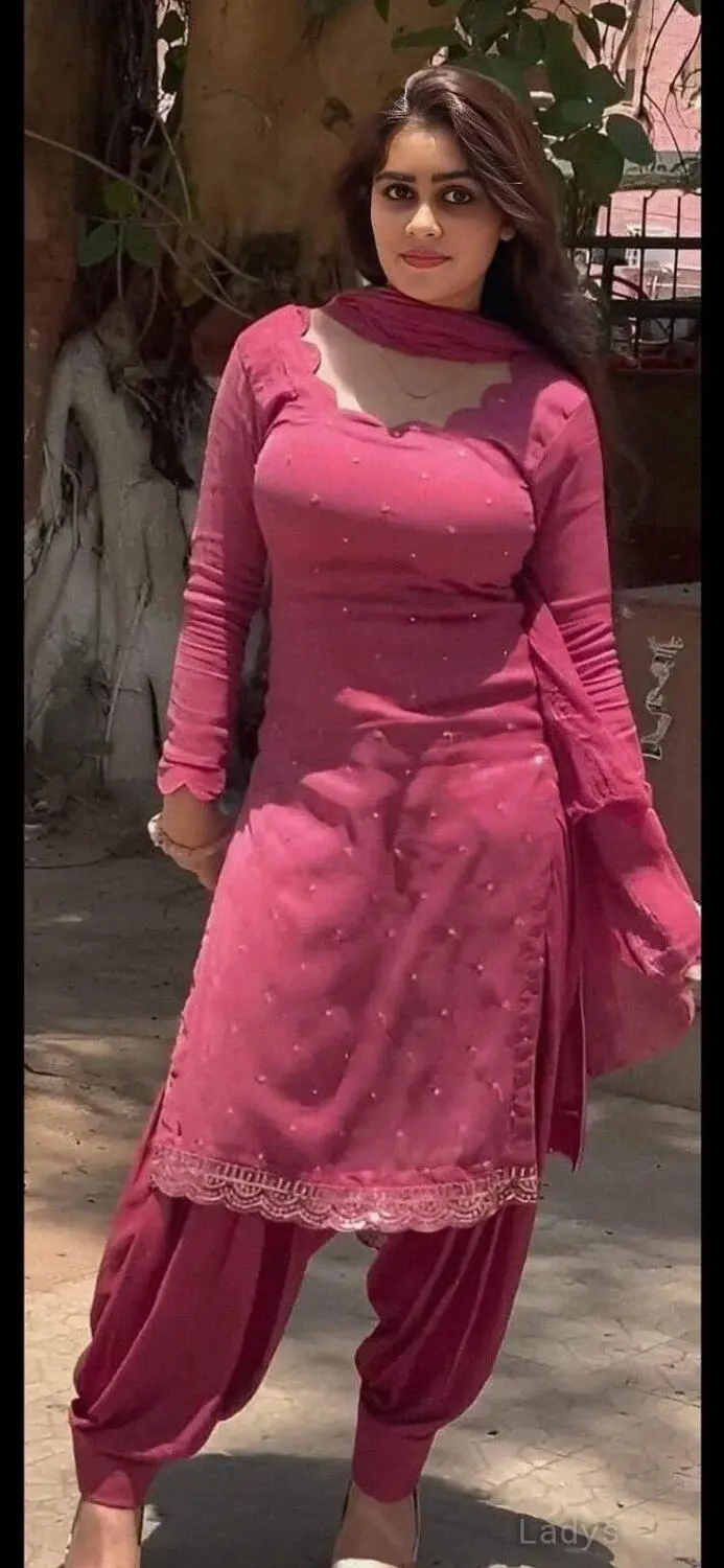 Safiya, years beautiful nude Visakhapatnam escorts girl, height sm, Weight kg