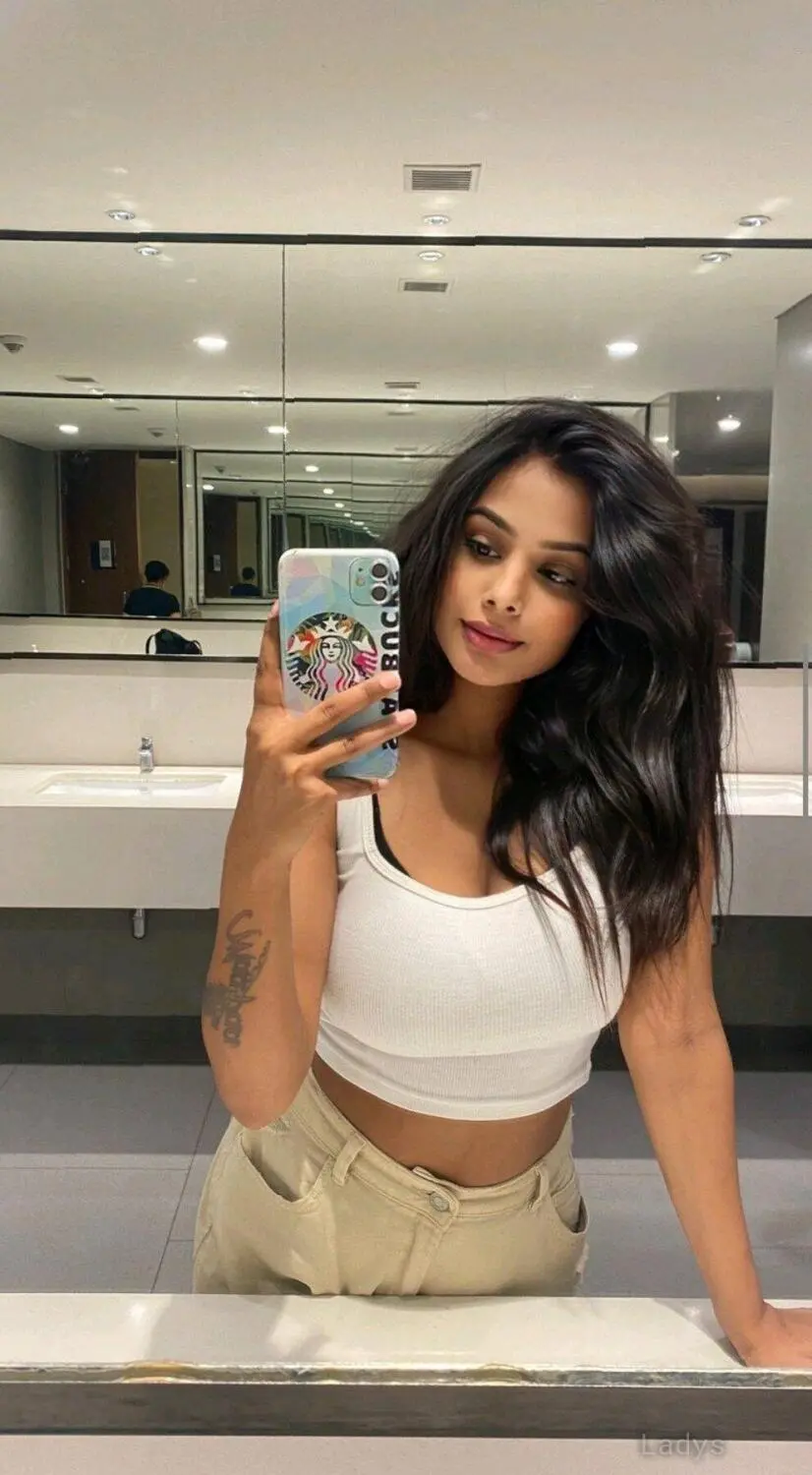 Sanjana, 22 years beautiful nude Visakhapatnam escorts girl, height sm, Weight kg