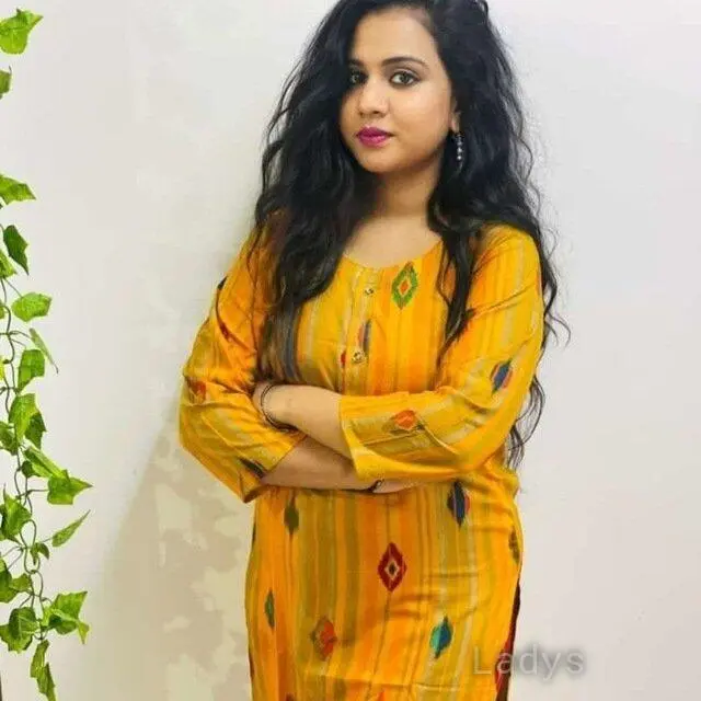 Sonam, 25 years beautiful nude Visakhapatnam escorts girl, height 168 sm, Weight  kg