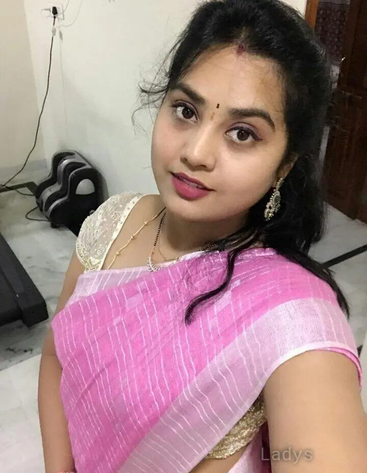 Telugu, 22 years beautiful nude Visakhapatnam escorts girl, height 158 sm, Weight  kg
