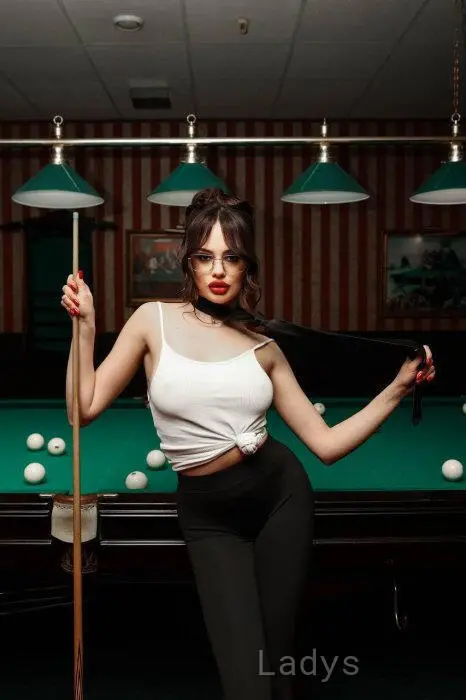 Medison, 22 years old Warsaw escort girl with big tits, height 168 sm, Weight 54 kg