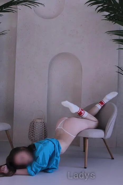 Nastia, 18 years beautiful nude Warsaw escorts girl, height 170 sm, Weight 51 kg