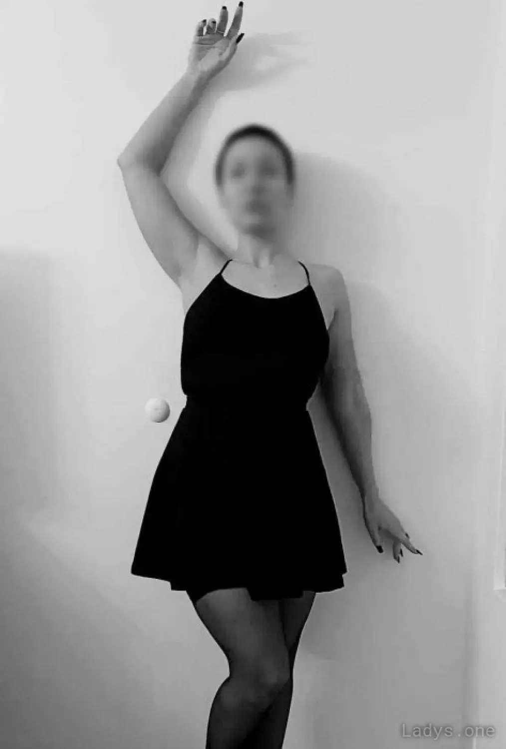 ZUZA, 25 years beautiful nude Warsaw escorts girl, height 160 sm, Weight 55 kg