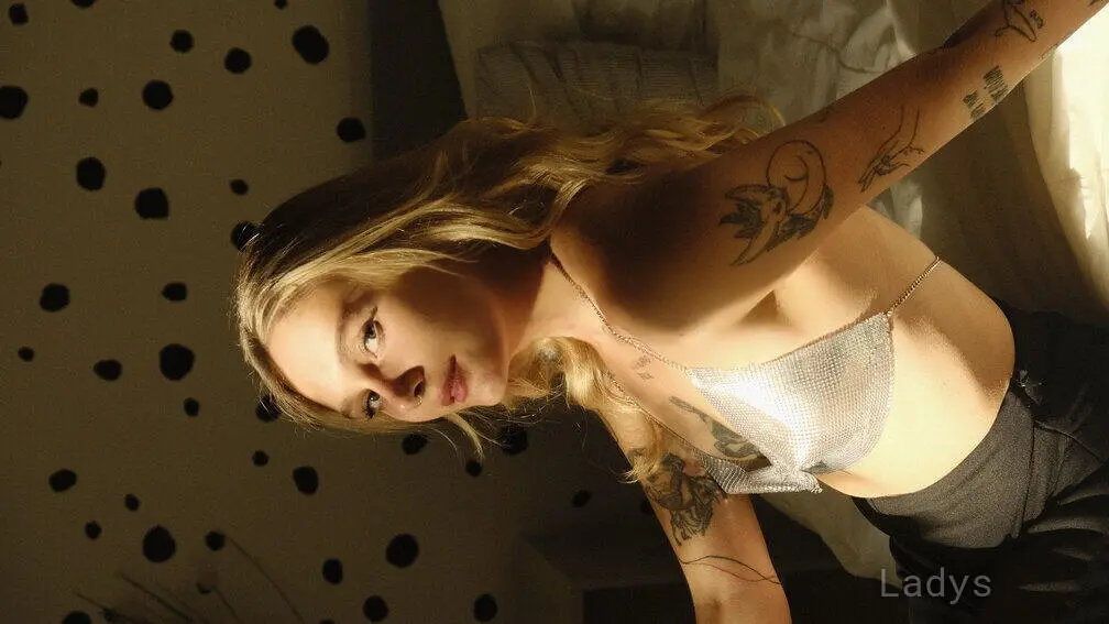 Abigail Davis, 26 years beautiful nude Washington DC escorts girl, height 168 sm, Weight 58 kg