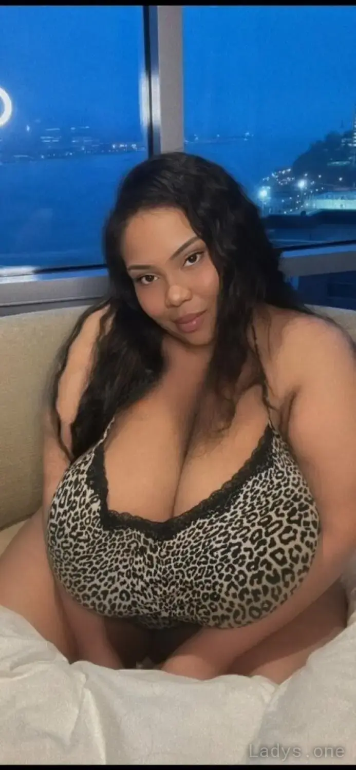 D JONES, 29 years beautiful nude Washington DC escorts girl, height 164 sm, Weight 95 kg