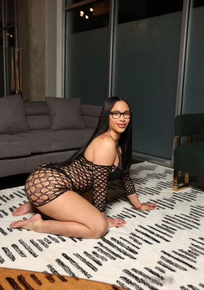 Esmeralda, 23 years beautiful nude Washington DC escorts girl, height 167 sm, Weight 66 kg