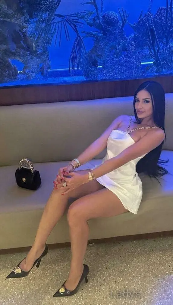 KIM, 23 years beautiful nude Washington DC escorts girl, height 172 sm, Weight 64 kg