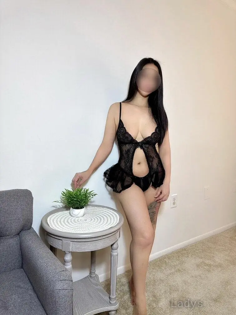 Miyoko, 28 years beautiful nude Washington DC escorts girl, height 163 sm, Weight 55 kg