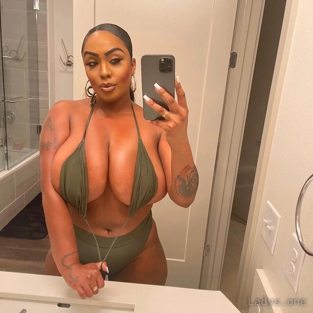 SUPERSTAR LAYTON BENTON, escort in Washington DC