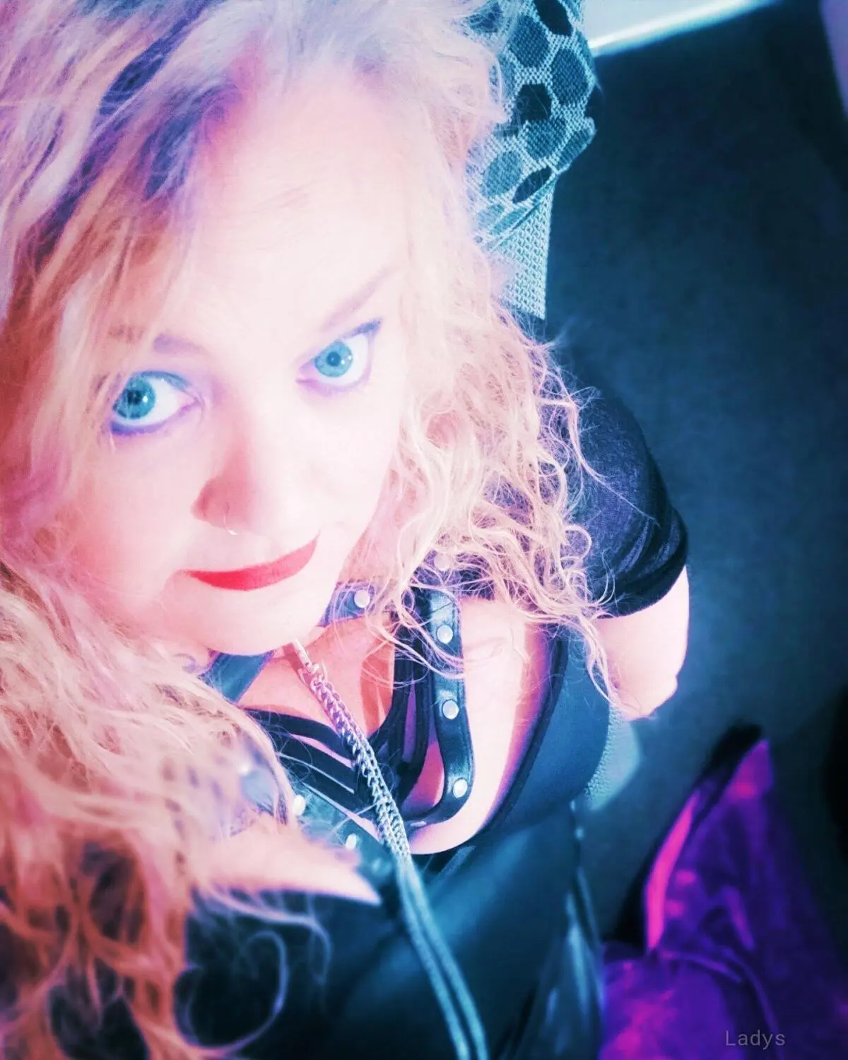 Emma, 55 years old Wellington escort girl with big tits, height 150 sm, Weight  kg