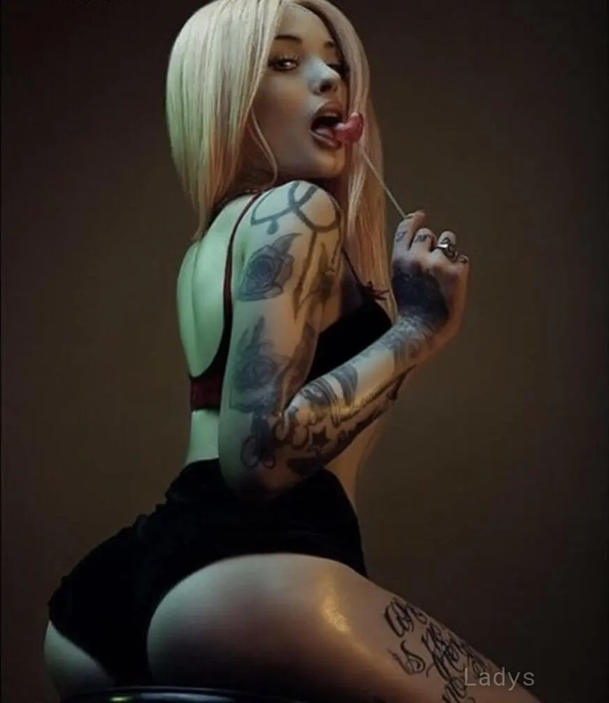 Chloe Carter, 28 years beautiful nude West Palm Beach escorts girl, height 157 sm, Weight 54 kg