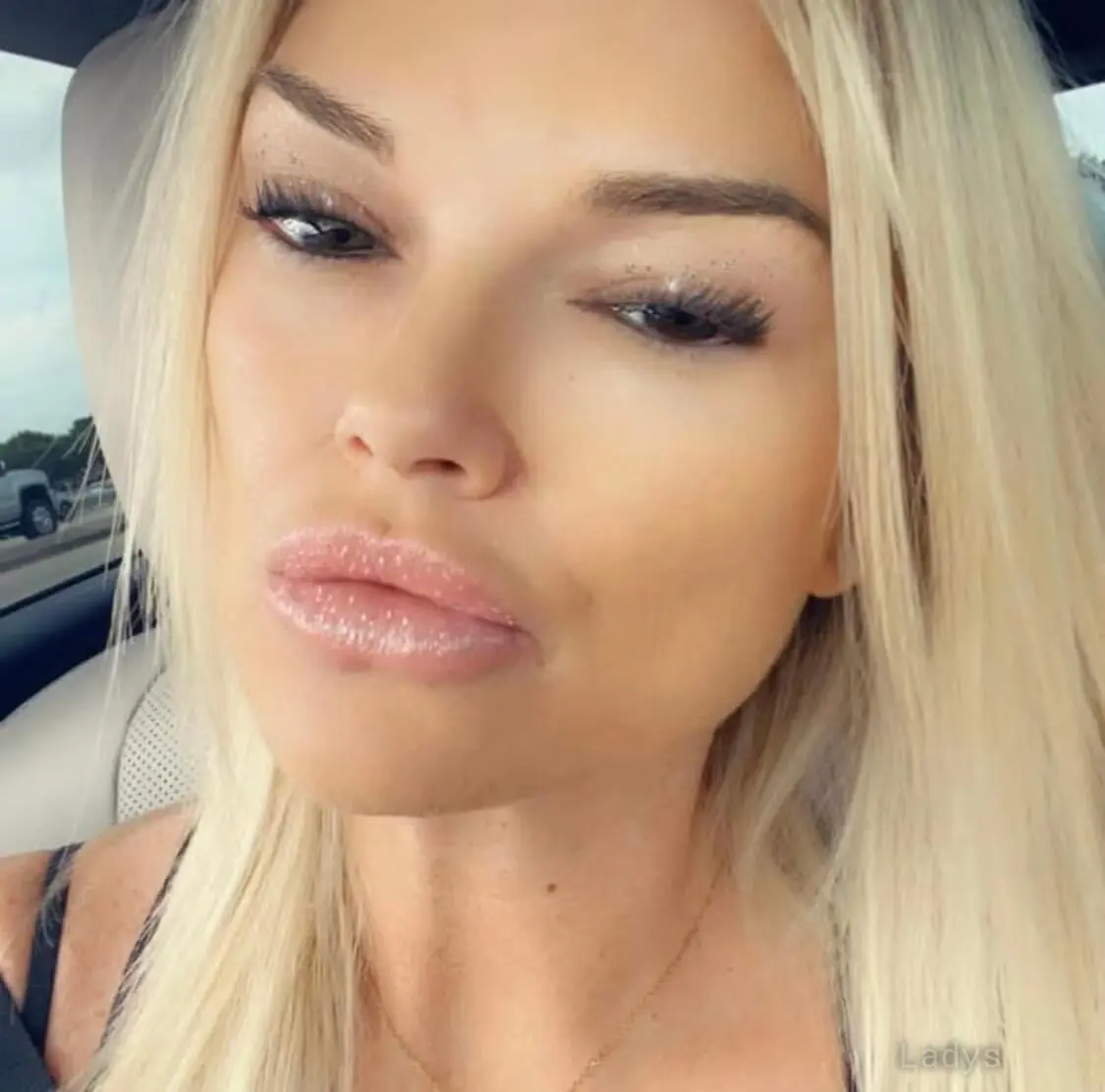 Michelle, 42 years beautiful nude West Palm Beach escorts girl, height 177 sm, Weight 60 kg