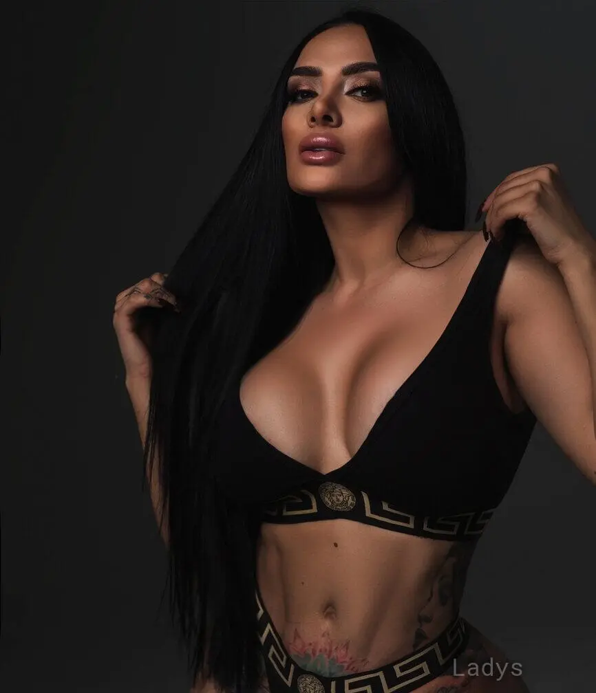 Salma Rosss, 28 years beautiful nude West Palm Beach escorts girl, height 166 sm, Weight 68 kg