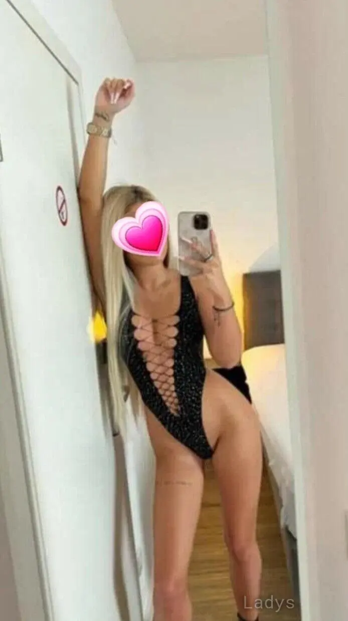 Mary 69, 29 years beautiful nude Wien escorts girl, height 165 sm, Weight 53 kg