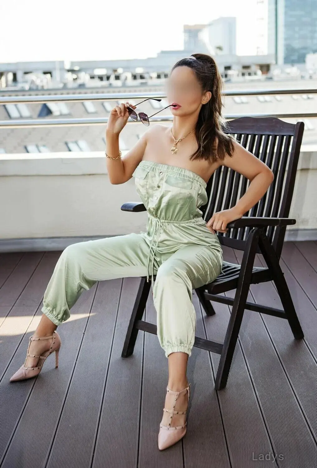 Sarah, 30 years beautiful nude Wien escorts girl, height 166 sm, Weight 60 kg