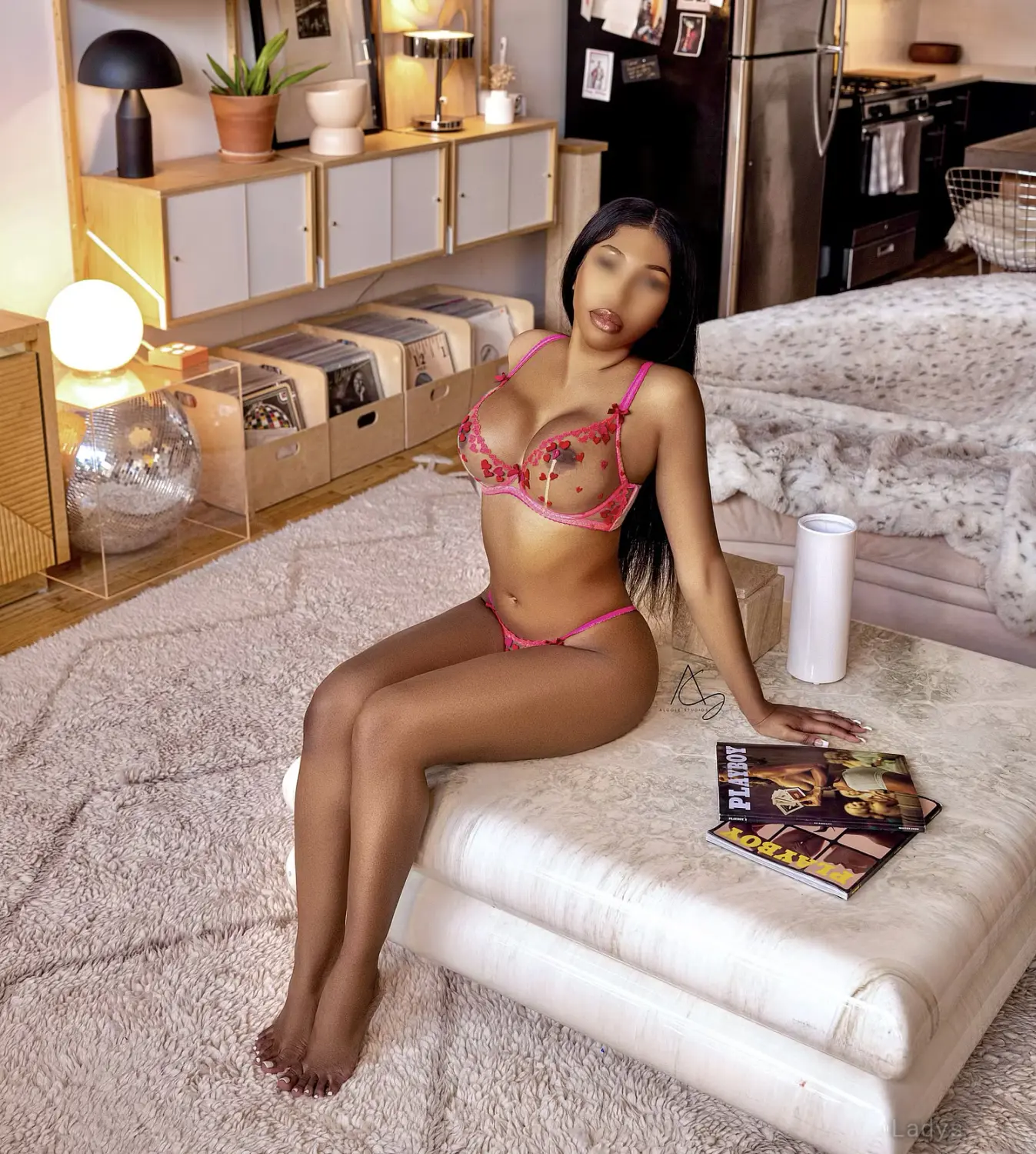 Amber Leon, 20 years old Wilmington escort girl with big tits, height 167 sm, Weight 59 kg
