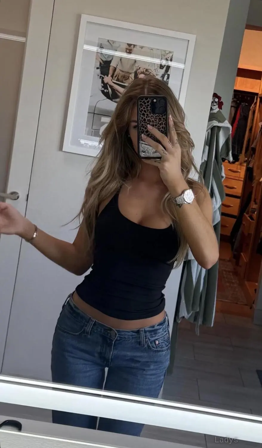 Sky Bri, 27 years beautiful nude Wilmington, NC escorts girl, height 173 sm, Weight 63 kg