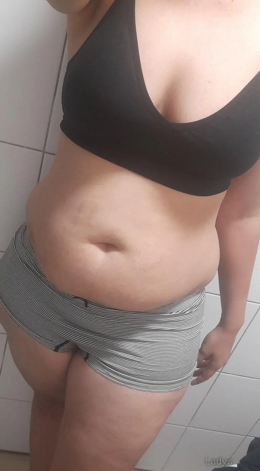 Flower, 28 years beautiful nude Windhoek escorts girl, height 169 sm, Weight  kg