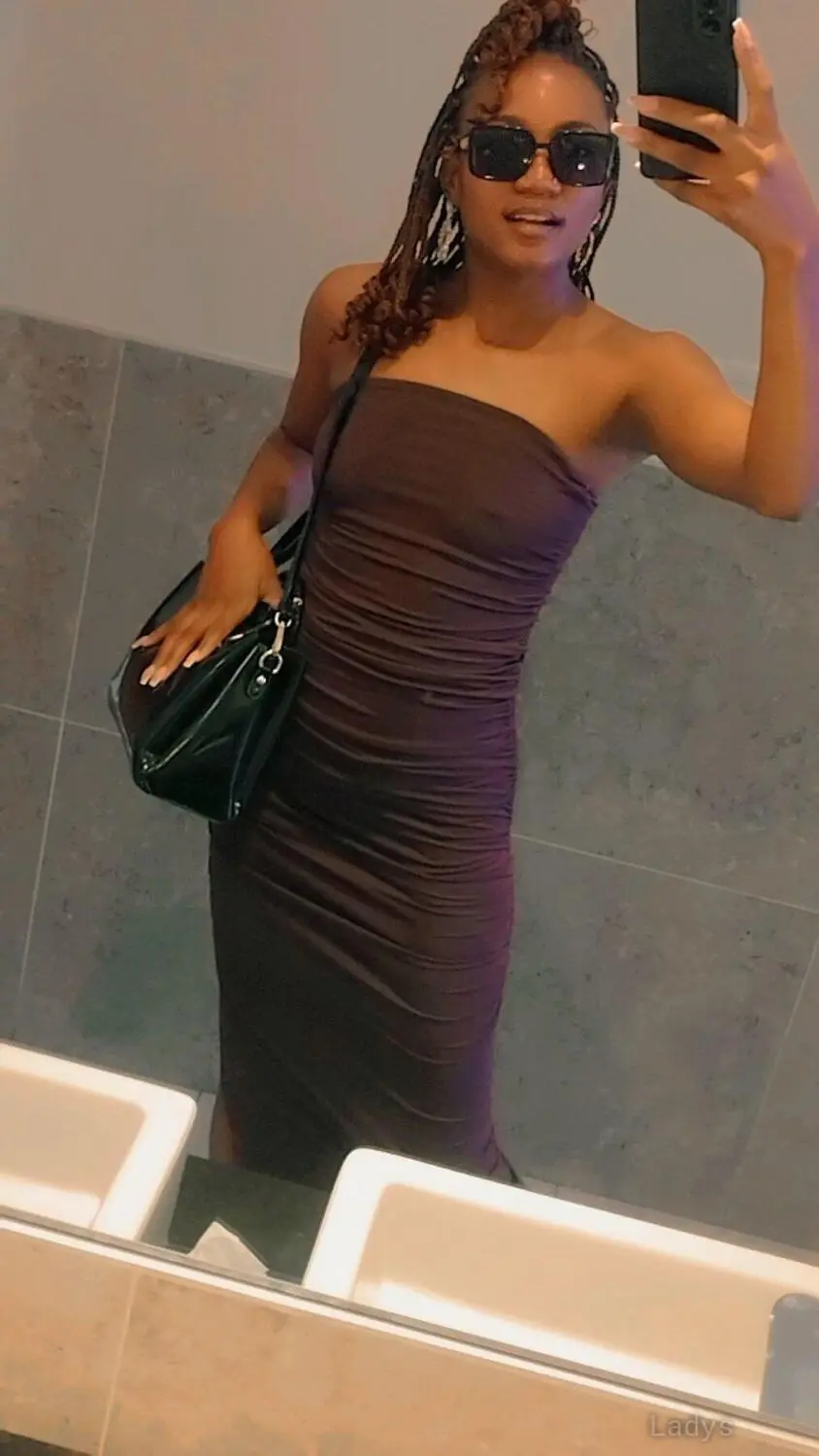 Monique, 26 years beautiful nude Windhoek escorts girl, height 160 sm, Weight  kg