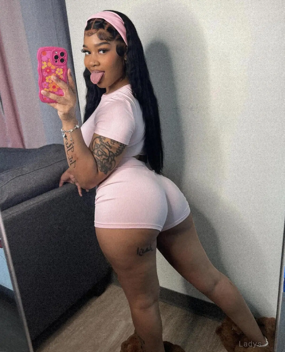 Jessica Starz, 25 years sexy hot local Woodbridge excorts girl, height 175 sm, Weight 44 kg